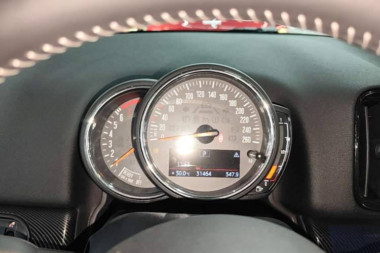 Used MINI Countryman 2019 2.0T COOPER S ALL4 Artist Instrument Cluster