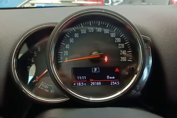 Used MINI Countryman 2019 1.5T COOPER ALL4 Artist Weekend Travel Edition Instrument Cluster