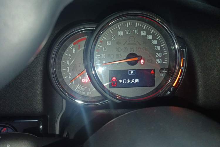 Used MINI Countryman 2019 1.5T COOPER Classic Weekend Edition Instrument Cluster