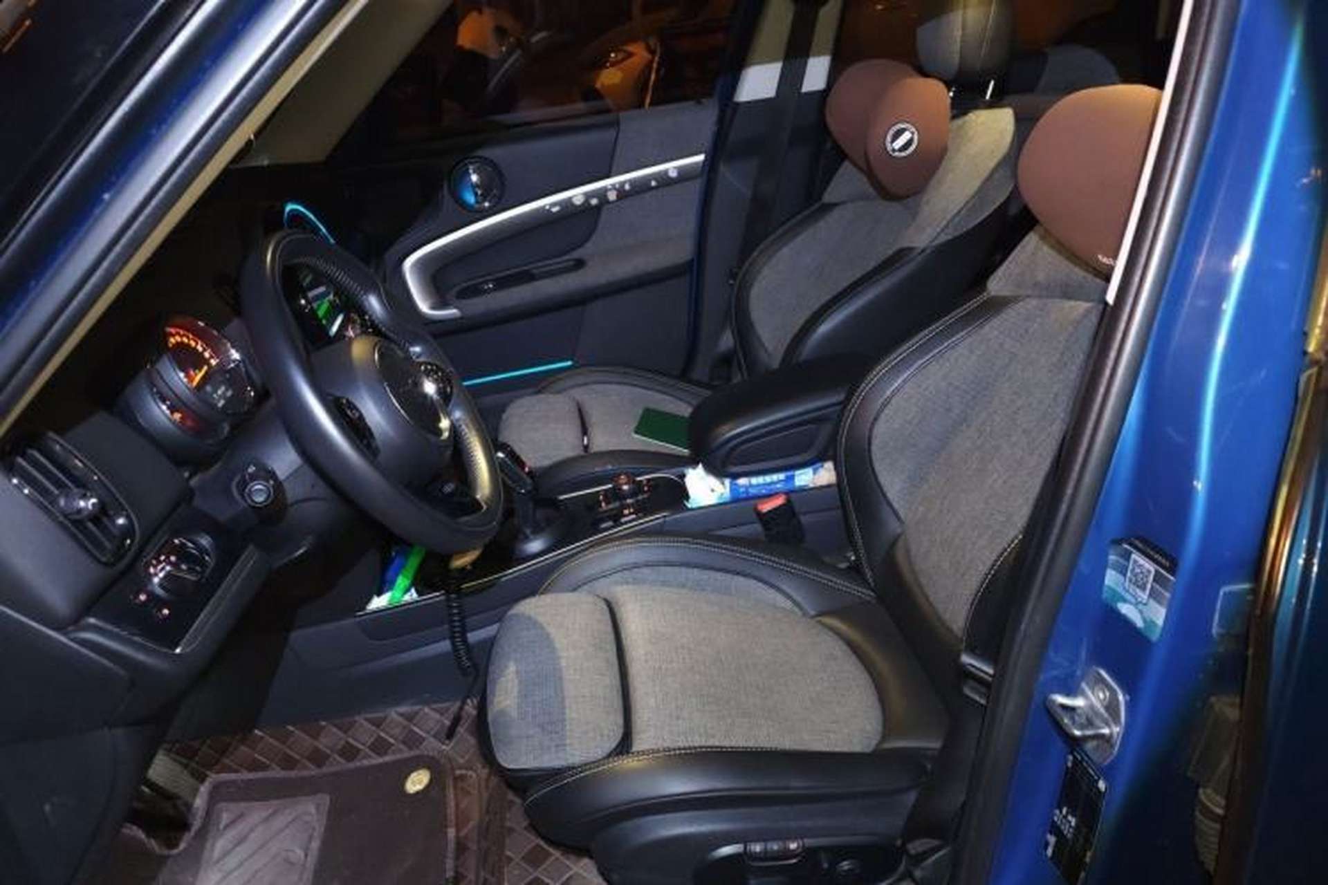 Used MINI Countryman 2019 1.5T COOPER Artist Weekend Travel Edition Left Front Seat