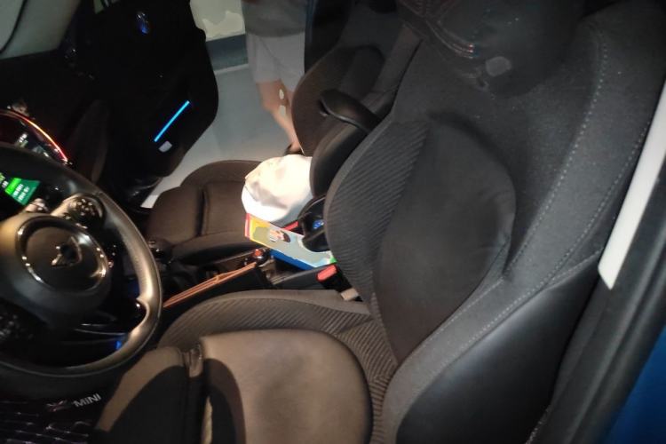 Used MINI Countryman 2019 2.0T COOPER S ALL4 Classic Edition Left Front Seat