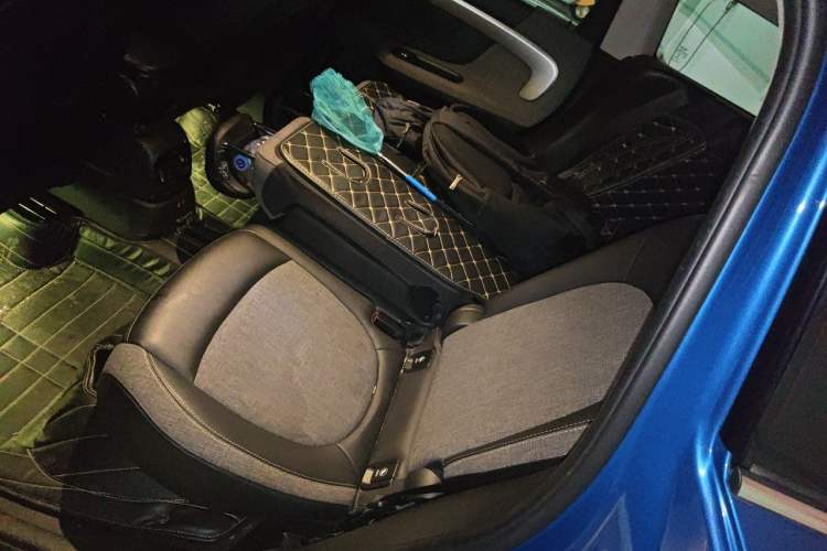 Used MINI Countryman 2019 1.5T COOPER Artist Weekend Travel Edition Left Rear Seat