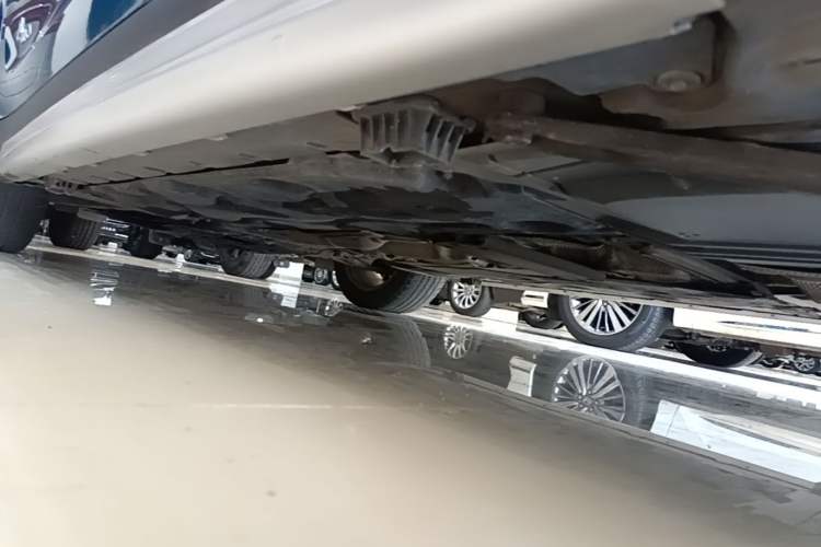 Used MINI Countryman 2019 1.5T COOPER ALL4 Artist Weekend Travel Edition Left Side Sill
