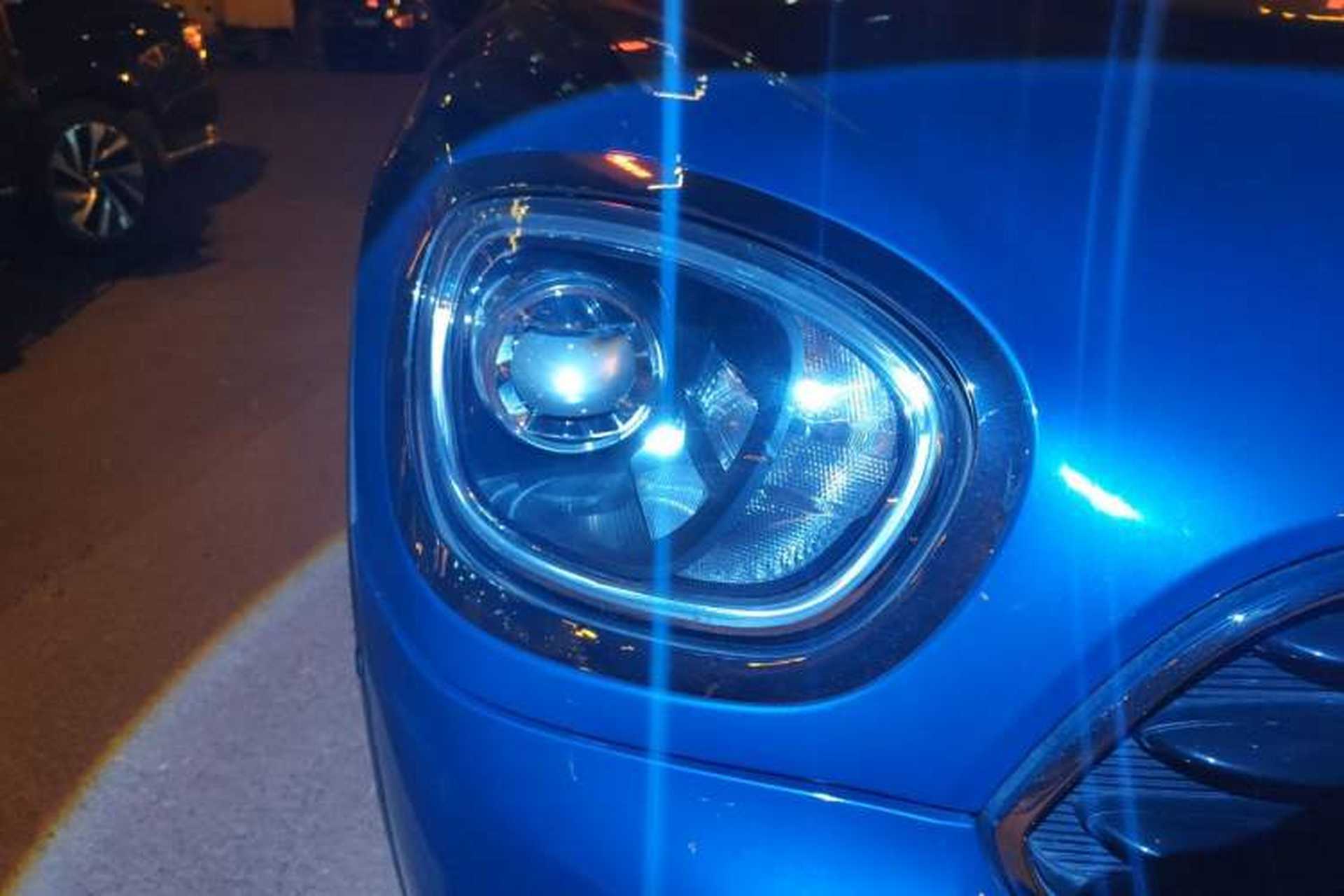 Used MINI Countryman 2019 1.5T COOPER Artist Weekend Travel Edition Right Front Headlight
