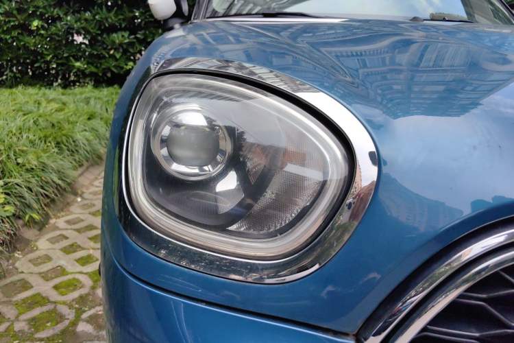 Used MINI Countryman 2019 2.0T COOPER S ALL4 Artist Right Front Headlight