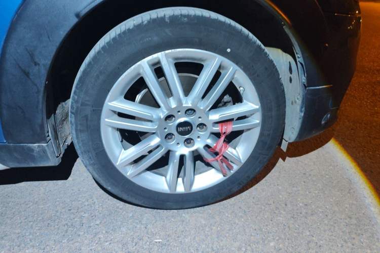 Used MINI Countryman 2019 1.5T COOPER Artist Weekend Travel Edition Right Front Wheel Hub