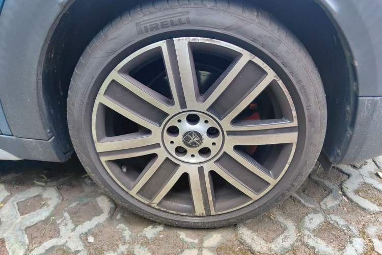 Used MINI Countryman 2019 2.0T COOPER S ALL4 Artist Right Front Wheel Hub