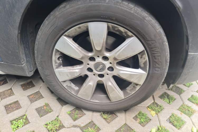 Used MINI Countryman 2019 1.5T COOPER ALL4 Classic Weekend Travel Edition Right Front Wheel Hub