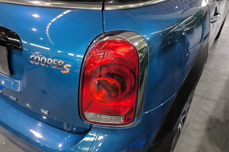 Used MINI Countryman 2019 2.0T COOPER S ALL4 Artist Right Rear Taillight