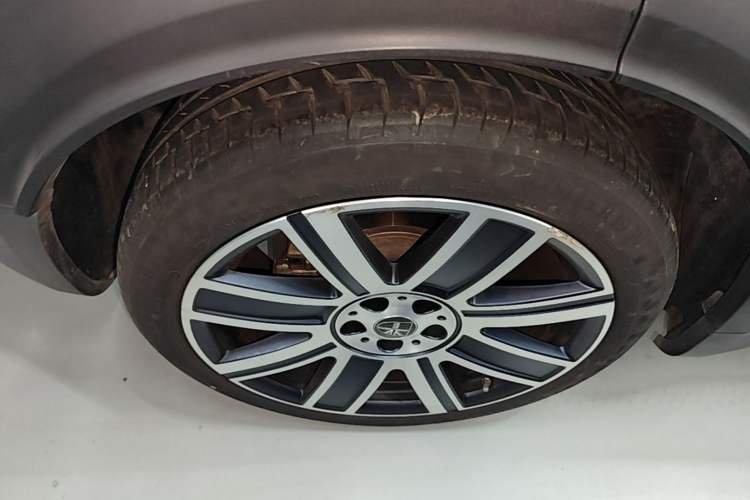 Used MINI Countryman 2019 2.0T COOPER S ALL4 Artist Right Rear Wheel Hub