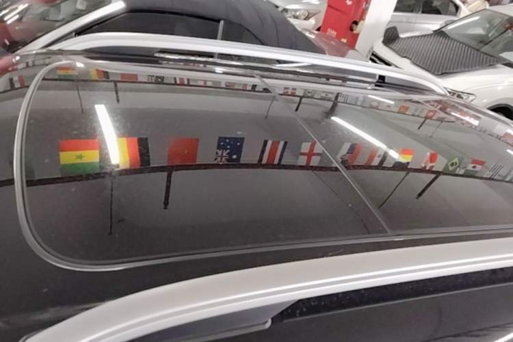 Used MINI Countryman 2019 1.5T COOPER ALL4 Artist Weekend Travel Edition Roof