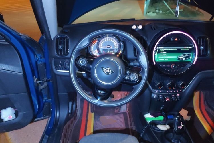 Used MINI Countryman 2019 1.5T COOPER Artist Weekend Travel Edition Steering Wheel
