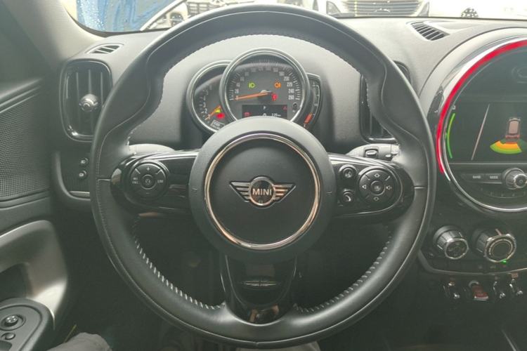 Used MINI Countryman 2019 1.5T COOPER Artist Weekend Travel Edition Steering Wheel