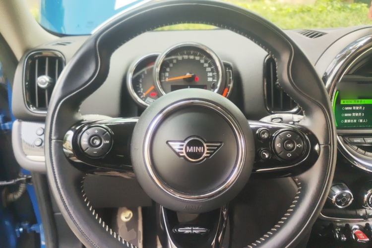 Used MINI Countryman 2019 1.5T COOPER Artist Weekend Travel Edition Steering Wheel