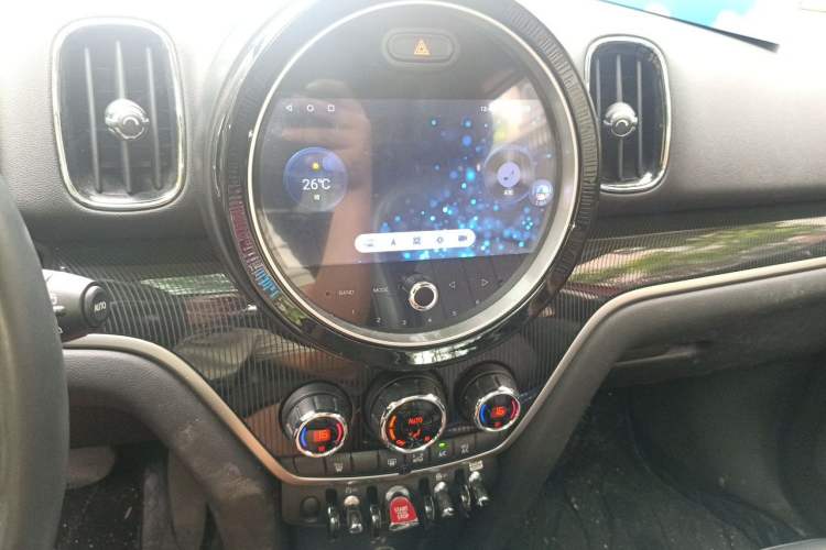 Used MINI Countryman 2019 2.0T COOPER S ALL4 Artist Audio And AC Panel