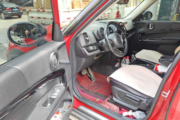 Used MINI Countryman 2019 1.5T COOPER Classic Weekend Edition Driver Seat
