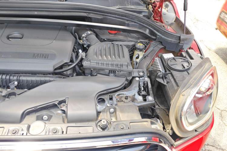 Used MINI Countryman 2019 1.5T COOPER Classic Weekend Edition Engine Bay Left