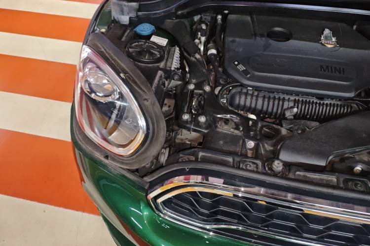 Used MINI Countryman 2019 2.0T COOPER S ALL4 Artist Engine Bay Right