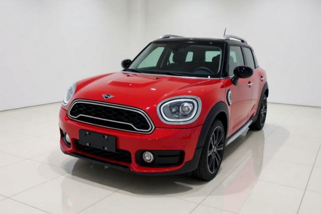 Ojetý MINI Countryman 2019 1.5T COOPER Classic Weekend Edition