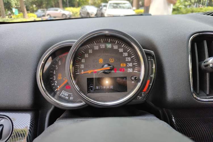 Used MINI Countryman 2019 2.0T COOPER S ALL4 Artist Instrument Cluster