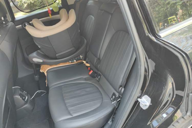 Used MINI Countryman 2019 2.0T COOPER S ALL4 Artist Left Rear Seat