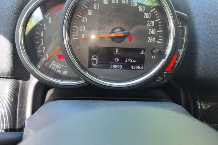 Used MINI Countryman 2019 1.5T COOPER ALL4 Artist Weekend Travel Edition Odometer Close Up
