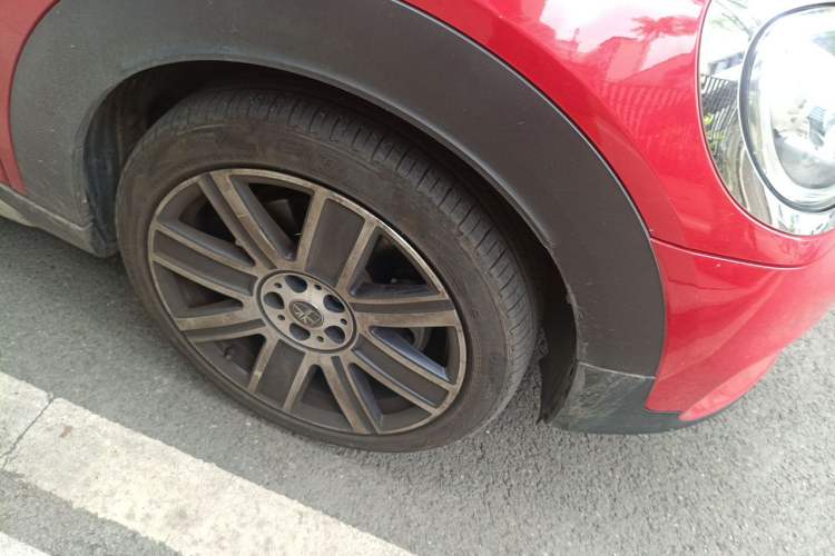 Used MINI Countryman 2019 2.0T COOPER S ALL4 Artist Right Front Wheel Hub