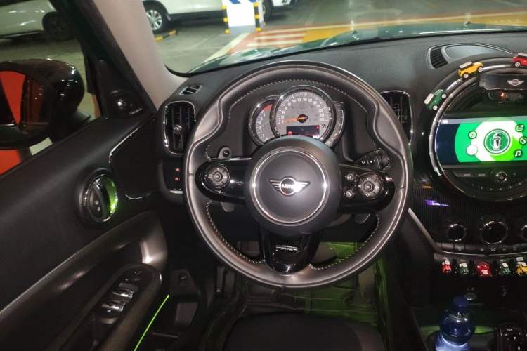 Used MINI Countryman 2019 2.0T COOPER S ALL4 Artist Steering Wheel