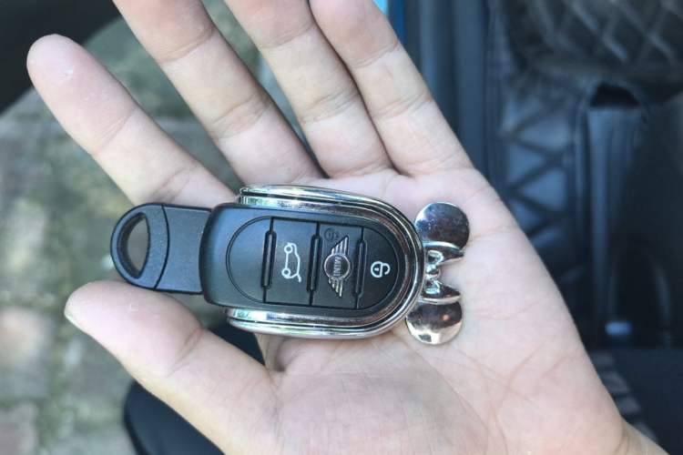 Used MINI Countryman 2019 1.5T COOPER ALL4 Artist Weekend Travel Edition Vehicle Key
