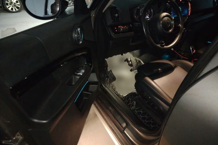Used MINI Countryman 2019 1.5T COOPER ALL4 Classic Weekend Travel Edition Driver Seat