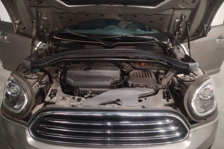Used MINI Countryman 2019 1.5T COOPER Artist Weekend Travel Edition Engine Bay