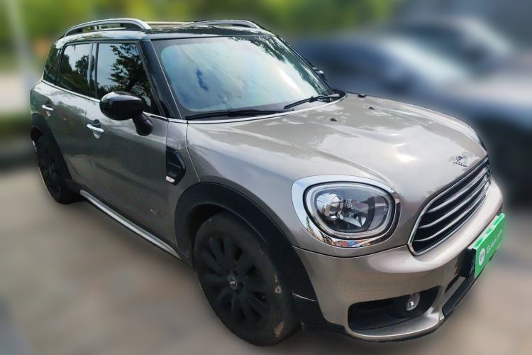 Used MINI Countryman 2019 1.5T COOPER ALL4 Artist Weekend Travel Edition Front Right 45 Deg