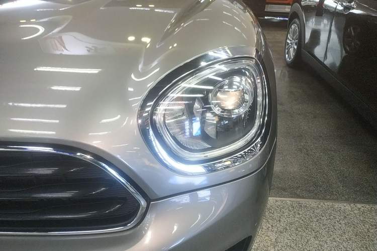 Used MINI Countryman 2019 1.5T COOPER ALL4 Classic Weekend Travel Edition Left Front Headlight