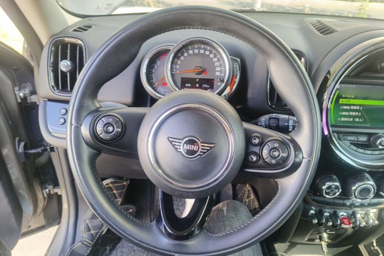 Used MINI Countryman 2019 1.5T COOPER ALL4 Classic Weekend Travel Edition Steering Wheel