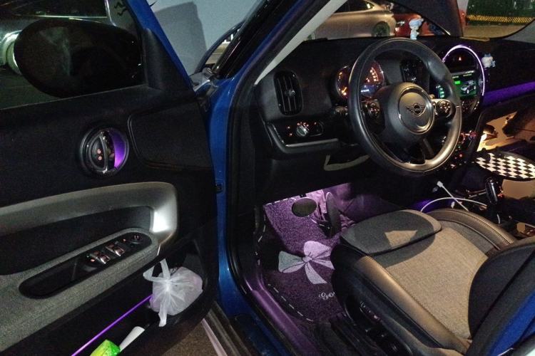 Used MINI Countryman 2019 1.5T COOPER ALL4 Classic Weekend Travel Edition Driver Seat