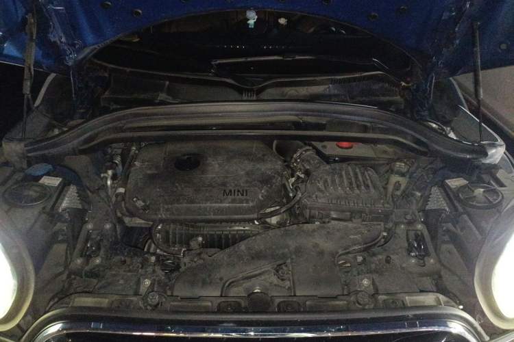 Used MINI Countryman 2019 1.5T COOPER ALL4 Classic Weekend Travel Edition Engine Bay