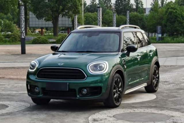 Used MINI Countryman 2019 1.5T COOPER ALL4 Artist Weekend Travel Edition