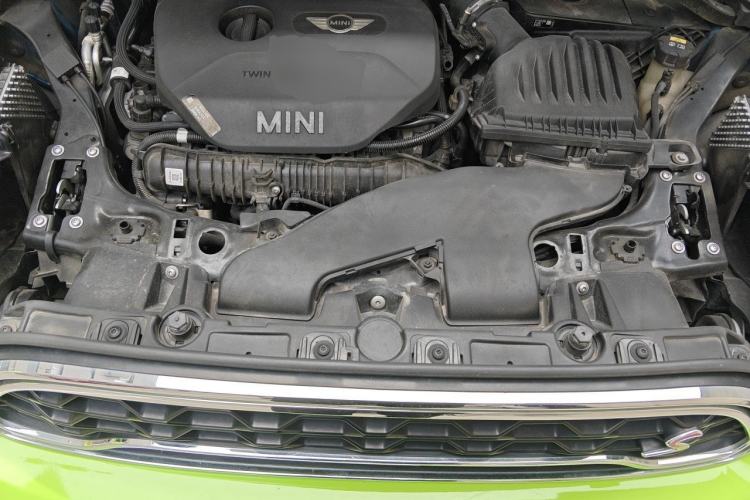 Used MINI Countryman 2019 2.0T COOPER S ALL4 Classic Edition Engine Bay