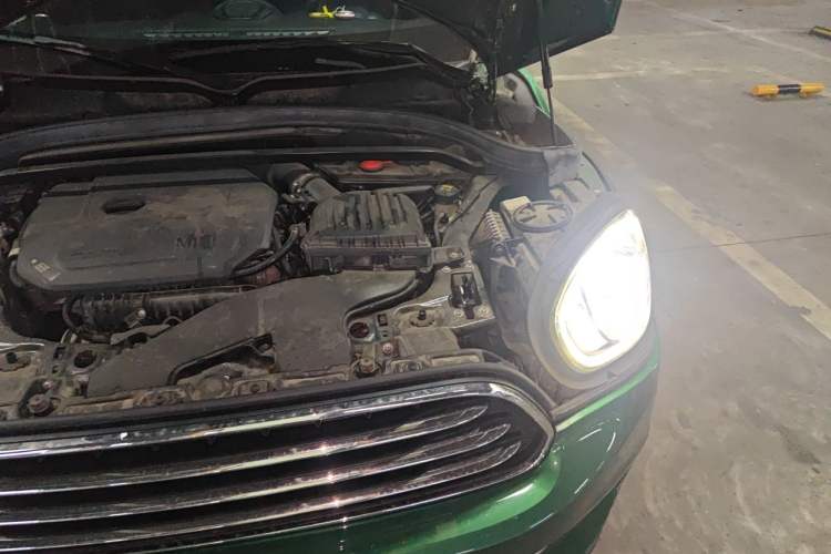 Used MINI Countryman 2019 1.5T COOPER Artist Weekend Travel Edition Engine Bay Left
