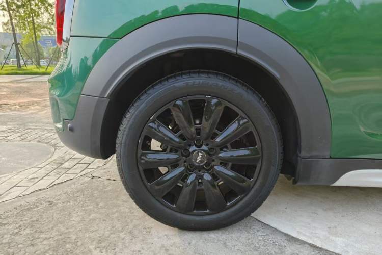 Used MINI Countryman 2019 1.5T COOPER ALL4 Artist Weekend Travel Edition Exterior 9