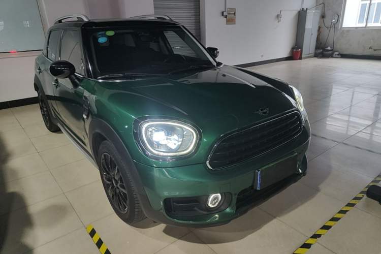 Used MINI Countryman 2019 1.5T COOPER ALL4 Artist Weekend Travel Edition Front Right 45 Deg
