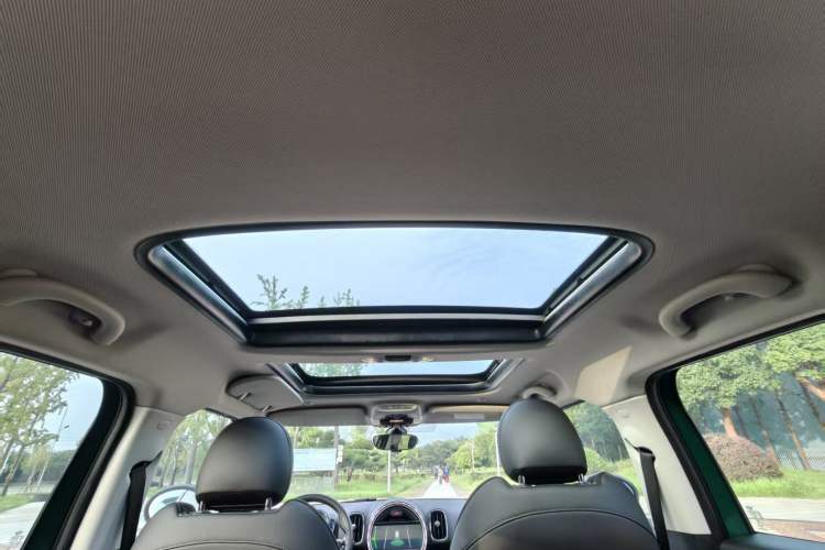 Used MINI Countryman 2019 1.5T COOPER ALL4 Artist Weekend Travel Edition Headliner