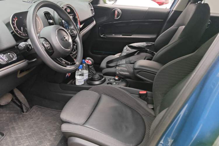 Used MINI Countryman 2019 2.0T COOPER S ALL4 Classic Edition Left Front Seat