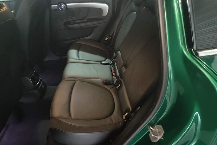 Used MINI Countryman 2019 1.5T COOPER ALL4 Artist Weekend Travel Edition Left Rear Seat