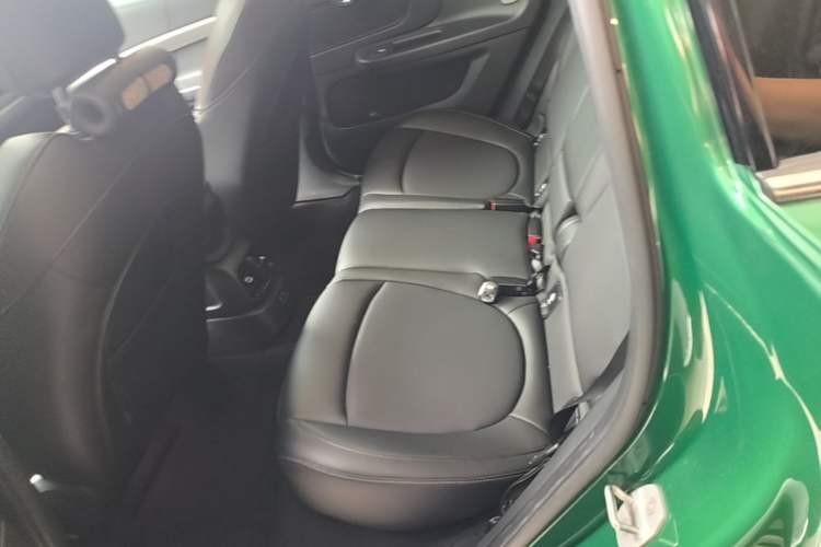 Used MINI Countryman 2019 1.5T COOPER Artist Weekend Travel Edition Left Rear Seat
