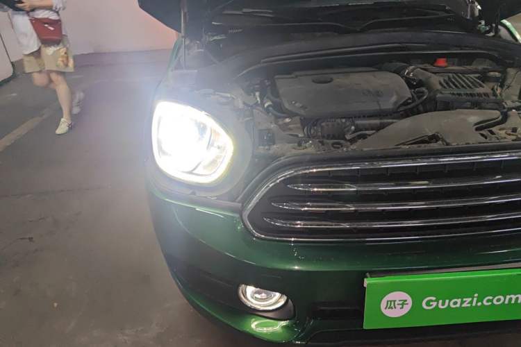Used MINI Countryman 2019 1.5T COOPER Artist Weekend Travel Edition Right Front Headlight