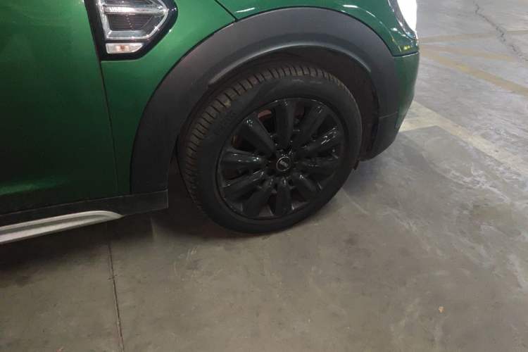 Used MINI Countryman 2019 1.5T COOPER Artist Weekend Travel Edition Right Front Wheel Hub