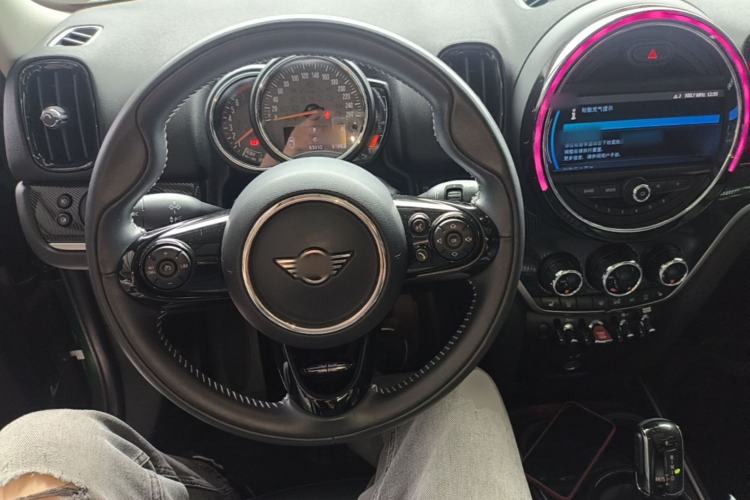 Used MINI Countryman 2019 1.5T COOPER Artist Weekend Travel Edition Steering Wheel