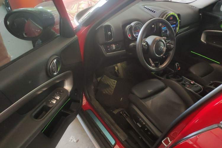 Used MINI Countryman 2019 1.5T COOPER ALL4 Artist Weekend Travel Edition Driver Seat