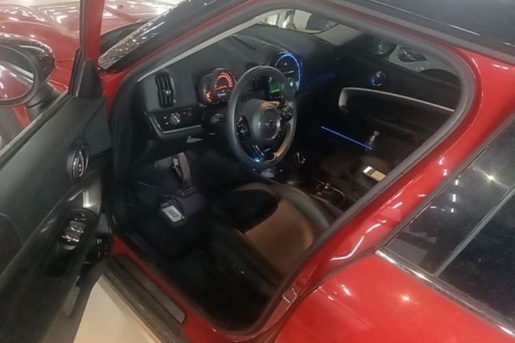 Used MINI Countryman 2019 1.5T COOPER ALL4 Artist Weekend Travel Edition Driver Seat